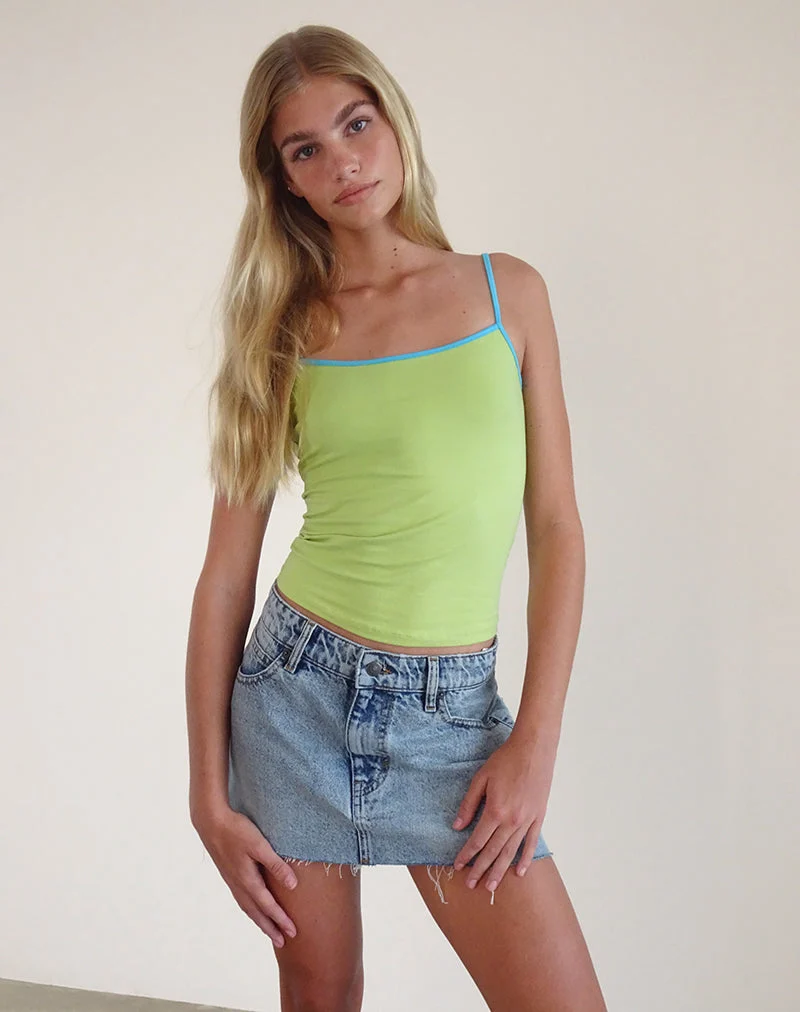 Top Solani en banane verte avec bordure bleue