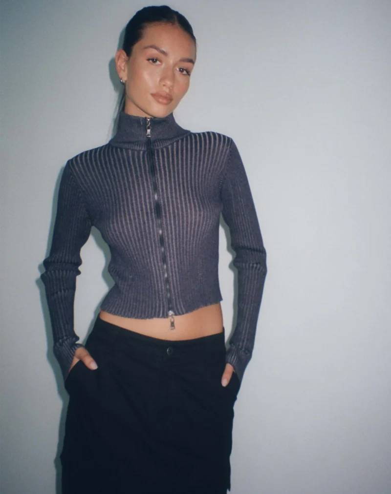 Pull court Tuzifa en bleu marine