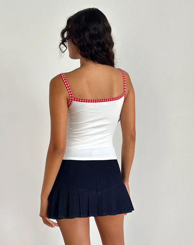 Top Ilisna en blanc cassé avec bordure vichy rouge