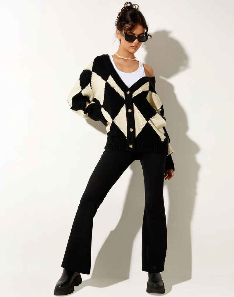 Cardigan Uriela en noir et blanc Harlequin