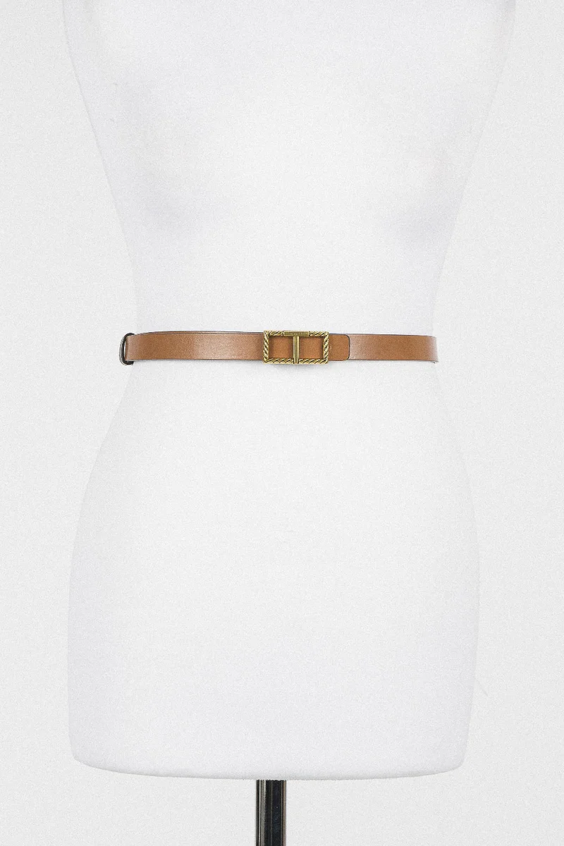 Ceinture réversible à boucle pivotante