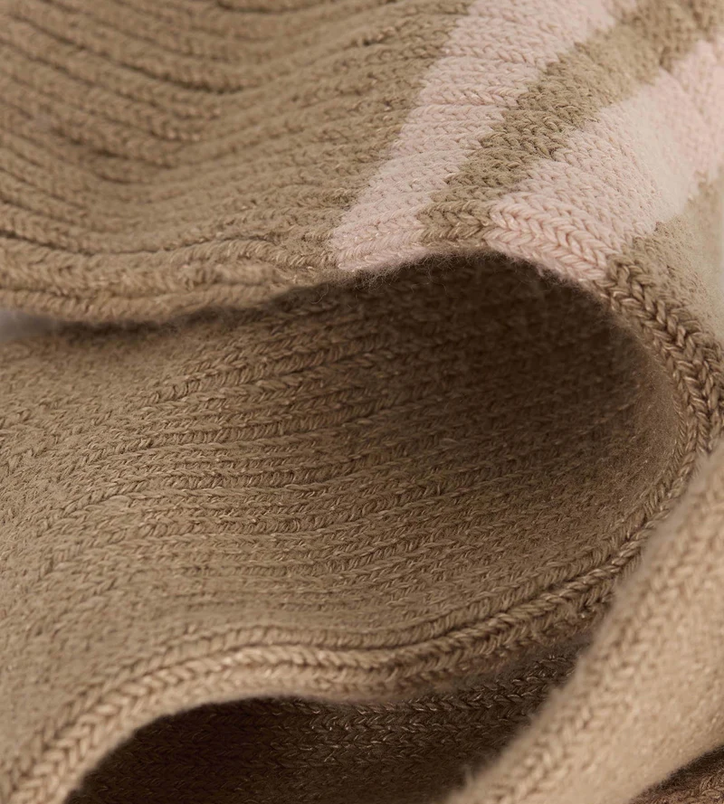 Chaussettes hautes coton taupe profond DIM x Ines de la Fressange