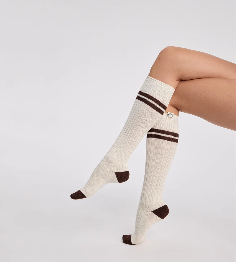 Chaussettes hautes en coton ivoire DIM x Ines de la Fressange