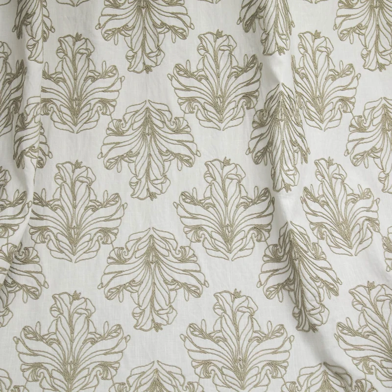 Coton brodé floral ornemental | Ivoire & taupe | Deadstock de fabricant de luxe