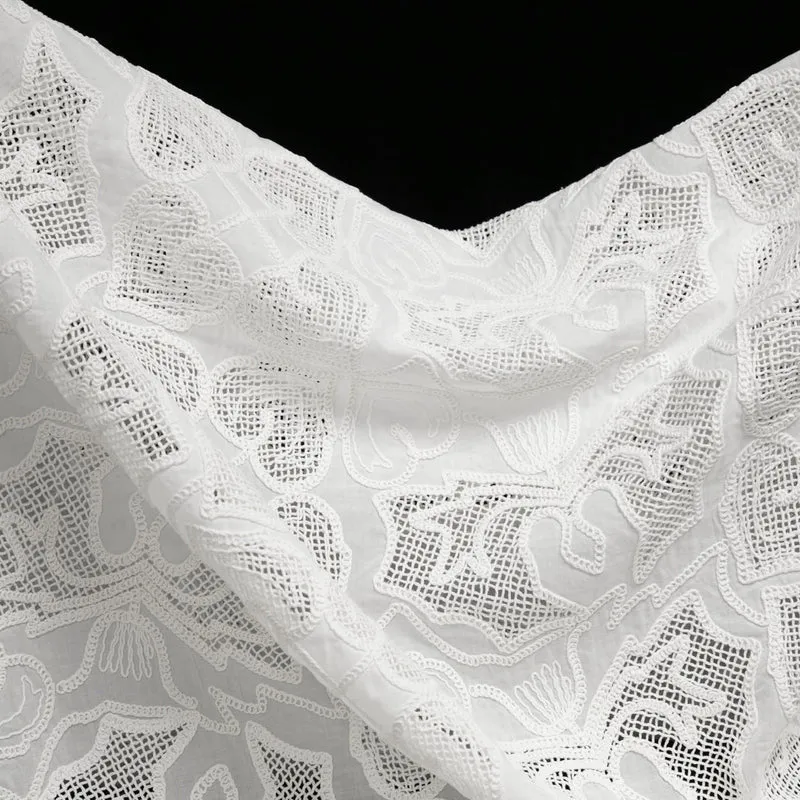 Coton brodé ajouré à motifs de cœurs | Blanc | Deadstock de fabricant de luxe