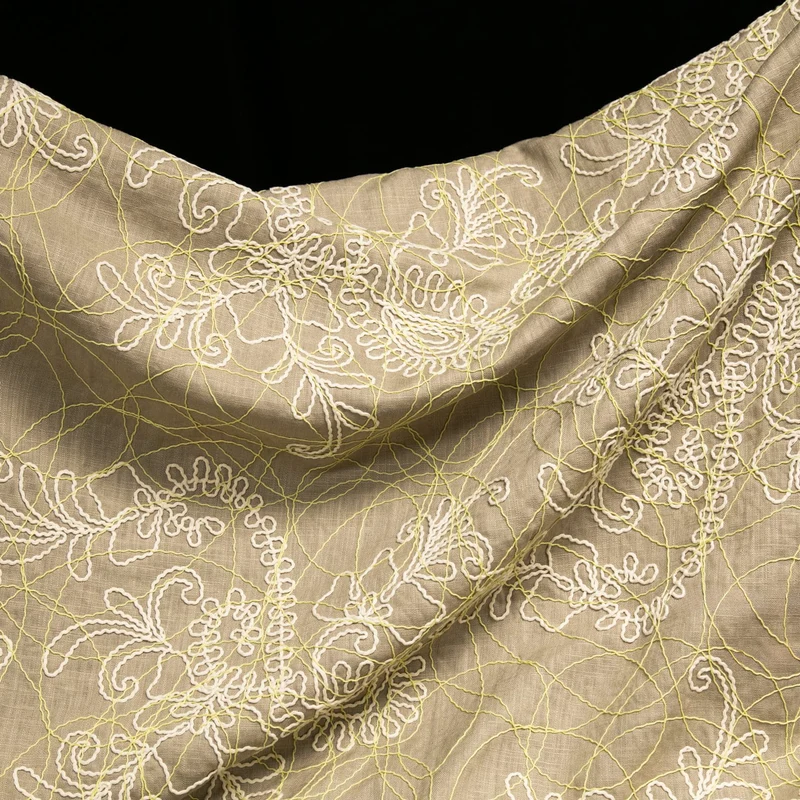 Coton brodé texturé | Taupe, ivoire & jaune | Deadstock de maison de luxe