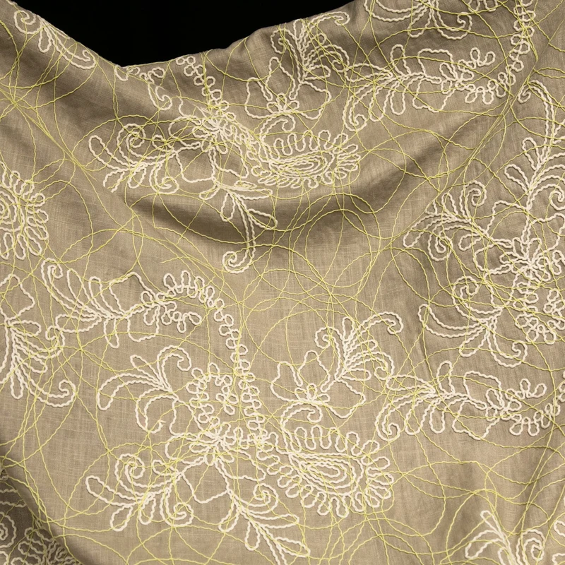 Coton brodé texturé | Taupe, ivoire & jaune | Deadstock de maison de luxe