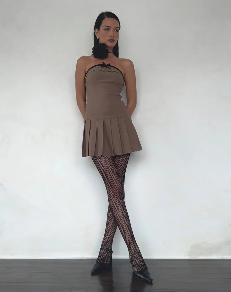 Mini robe bandeau Yalua en coco avec nœud noir