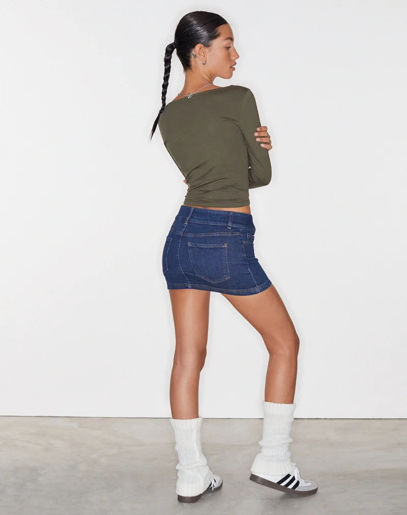 Minijupe en denim à taille basse, délavage vintage foncé
