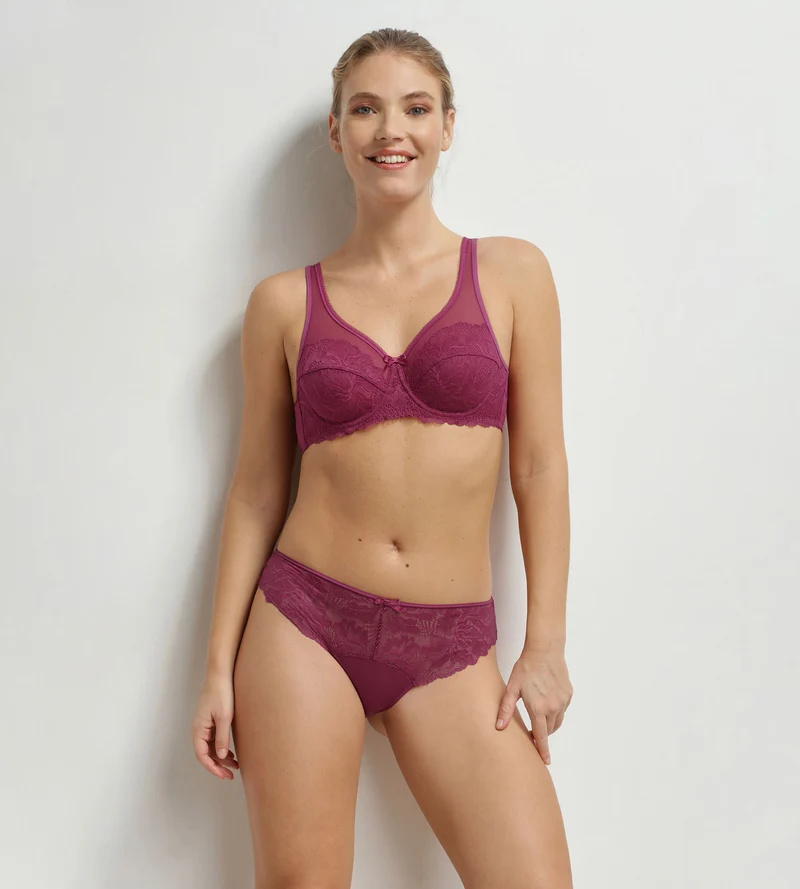 Culotte femme rouge en microfibre et dentelle Generous Essentiel