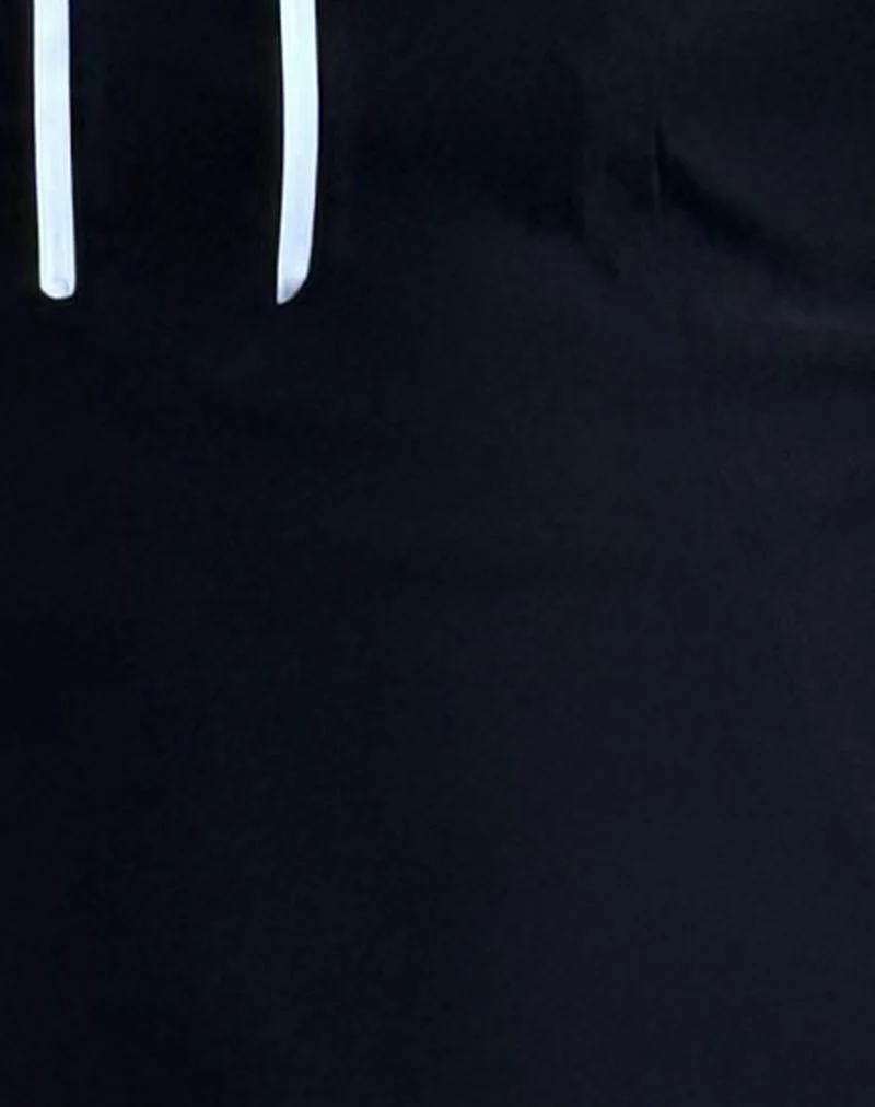 Mini robe Petula en noir avec ruban contrasté bleu