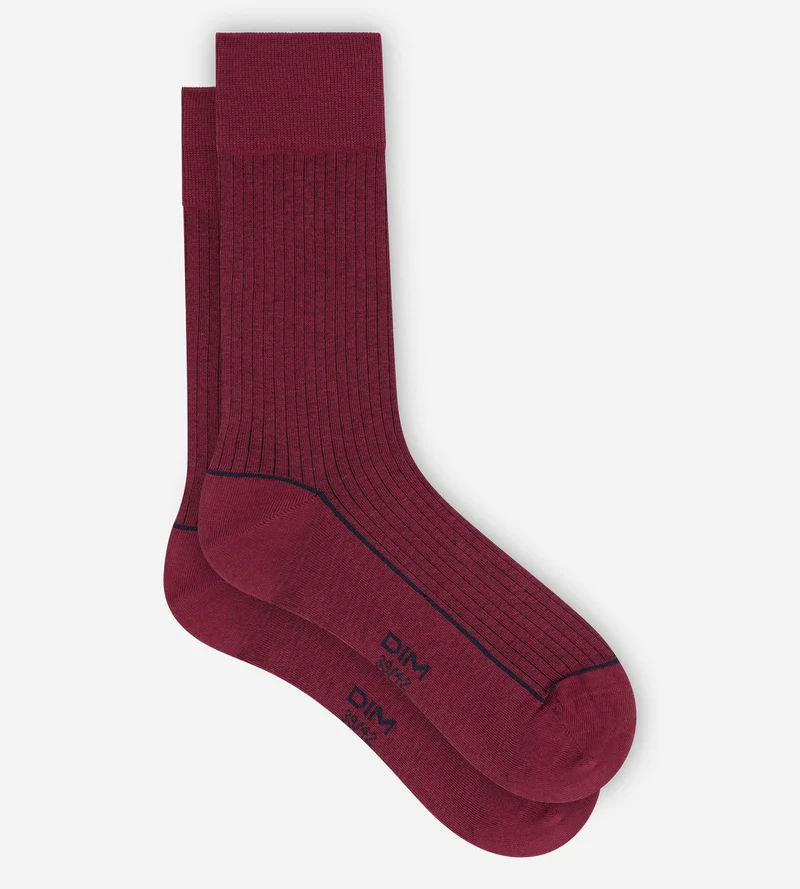 Chaussettes homme côtelées coton rouge sangria La Mode