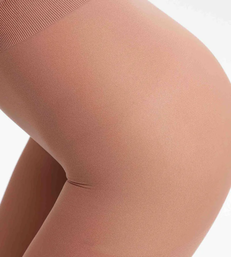 Collant opaque velouté Cognac 50D Dim