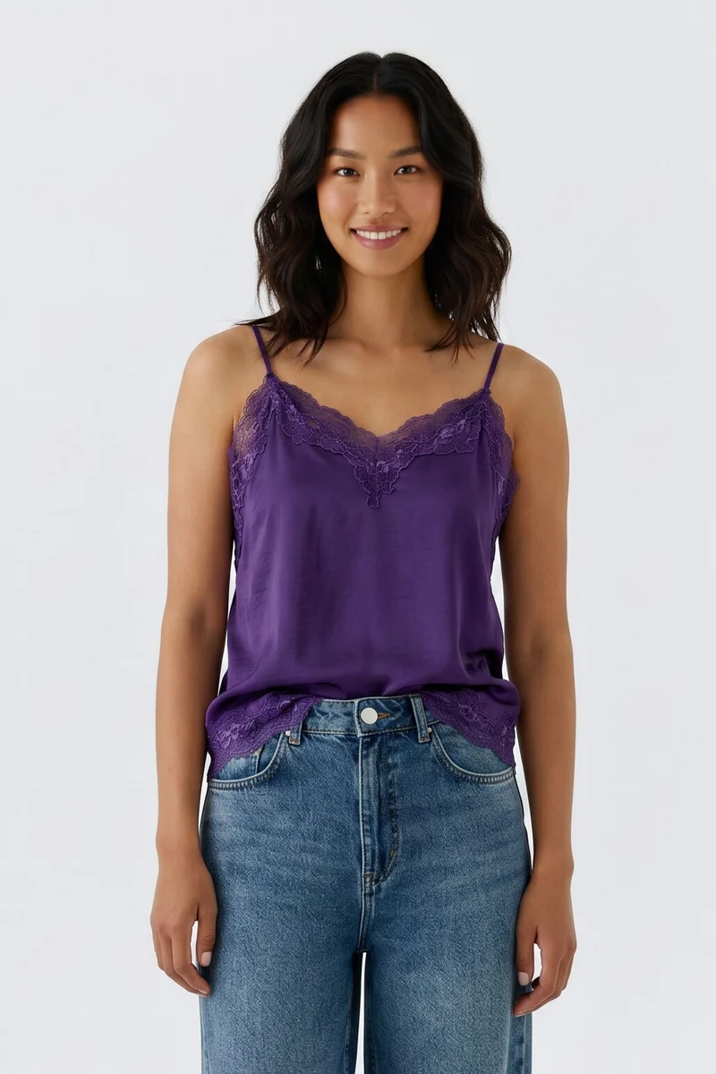 Camisole satinée à dentelle