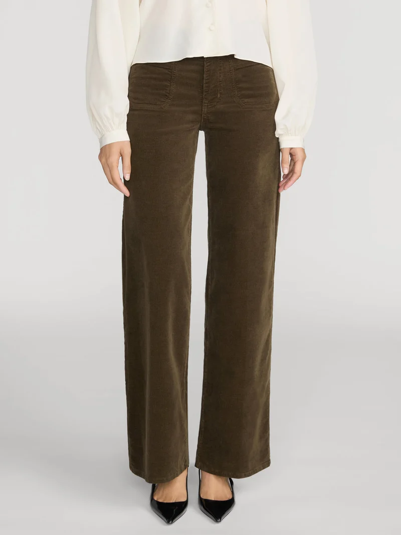 Le slim palazzo modernist en corduroy