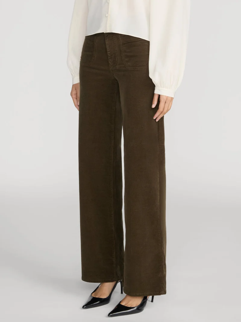 Le slim palazzo modernist en corduroy