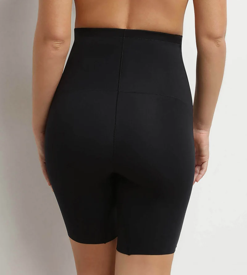 Shorty long gainant femme en microfibre Noir Dim Silhouette Contour