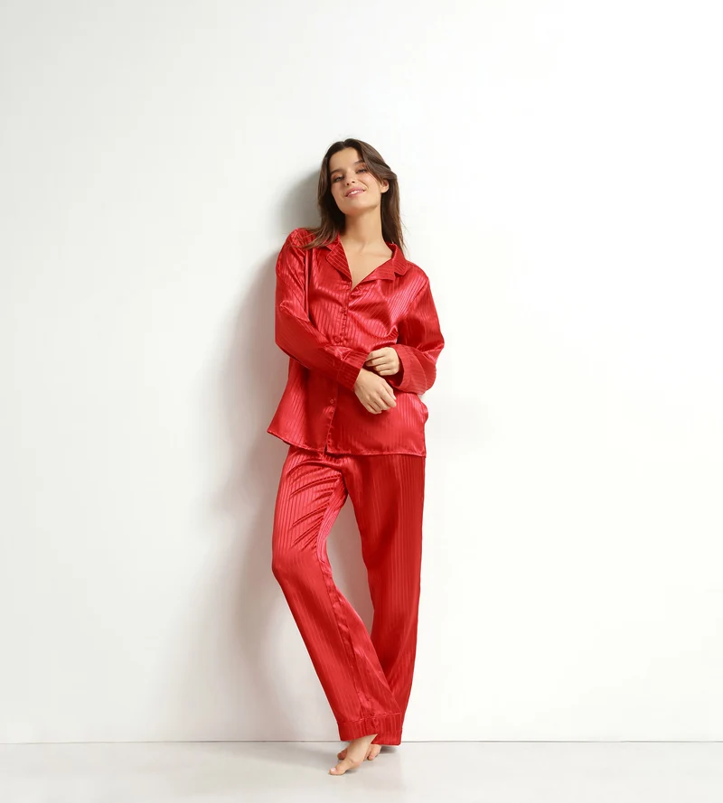 Ensemble pyjama femme pantalon en satin Rouge Dim Don’t Disturb