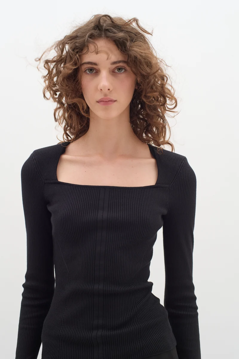 Pull à encolure carrée Yaelle