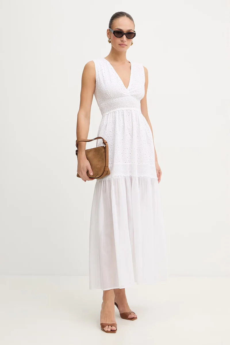 Robe longue à broderies anglaises