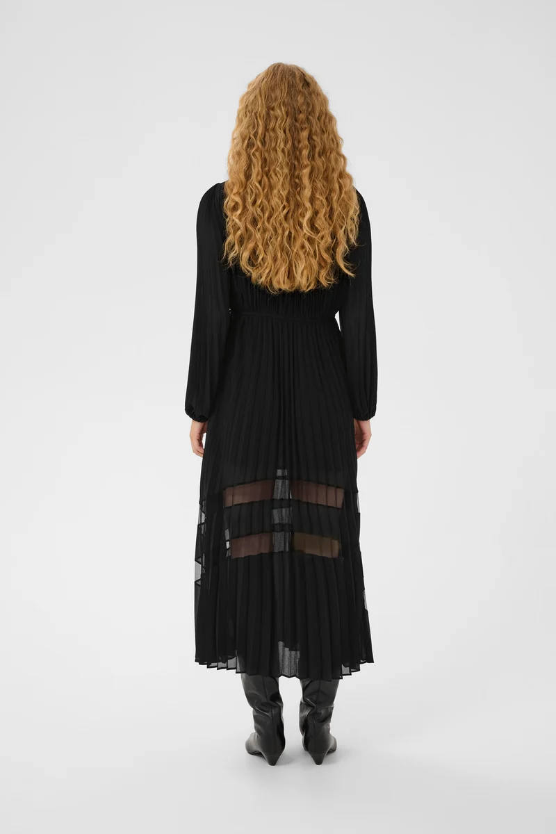 Robe plissée et jeu de transparence Giselle