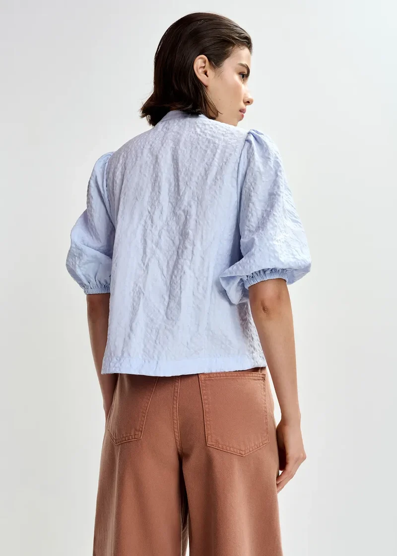Chemise Jaiden à manches bouffantes et broderies fleurs