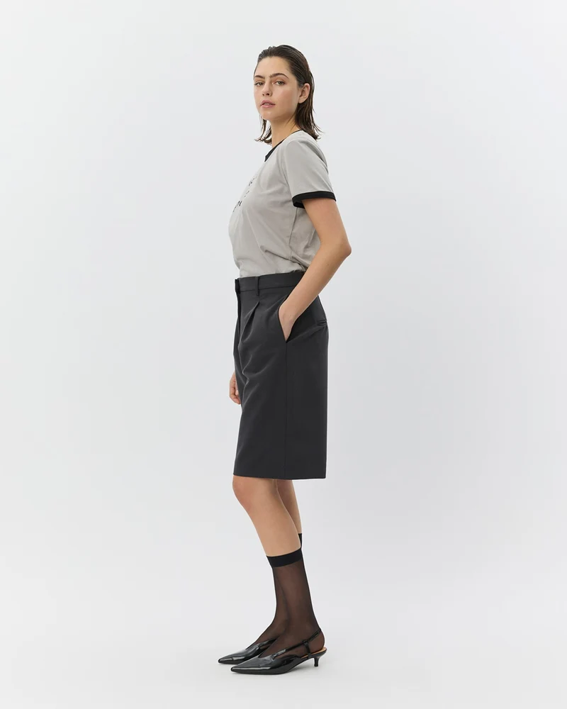 Bermuda tailleur Elsa à plis pressés