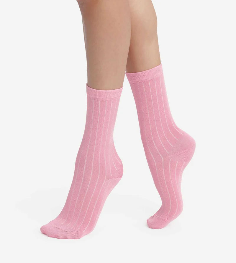 Chaussettes femme côtelées en coton satiné Mauve Dim Mode