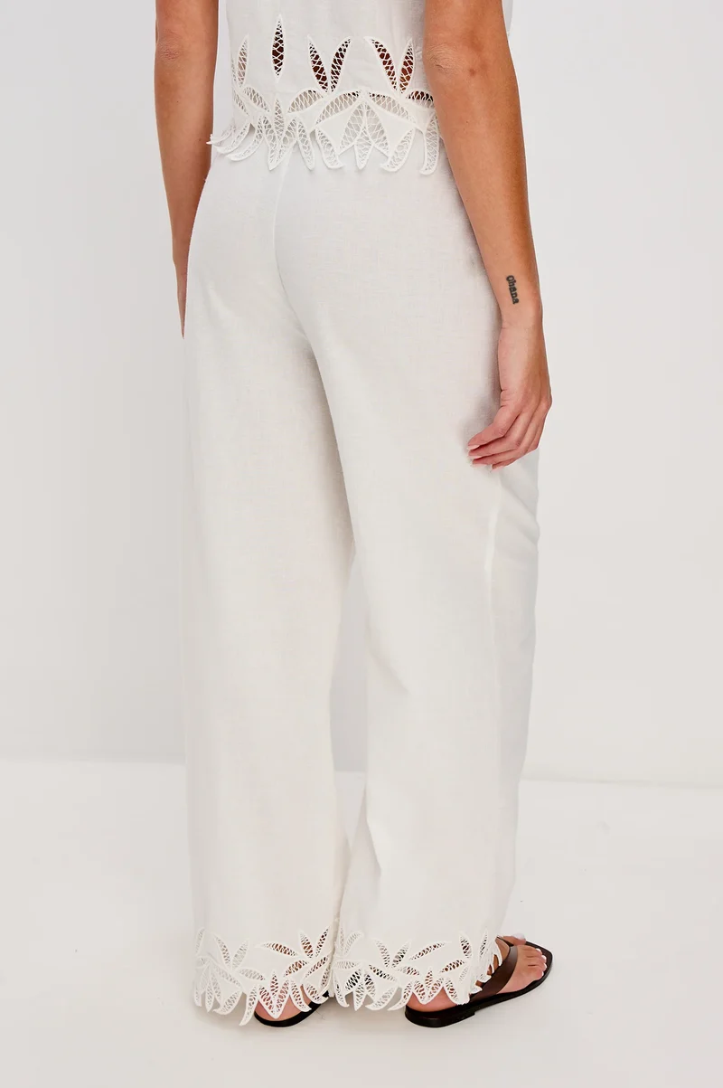 Pantalon en lin Emmie à broderies palmiers
