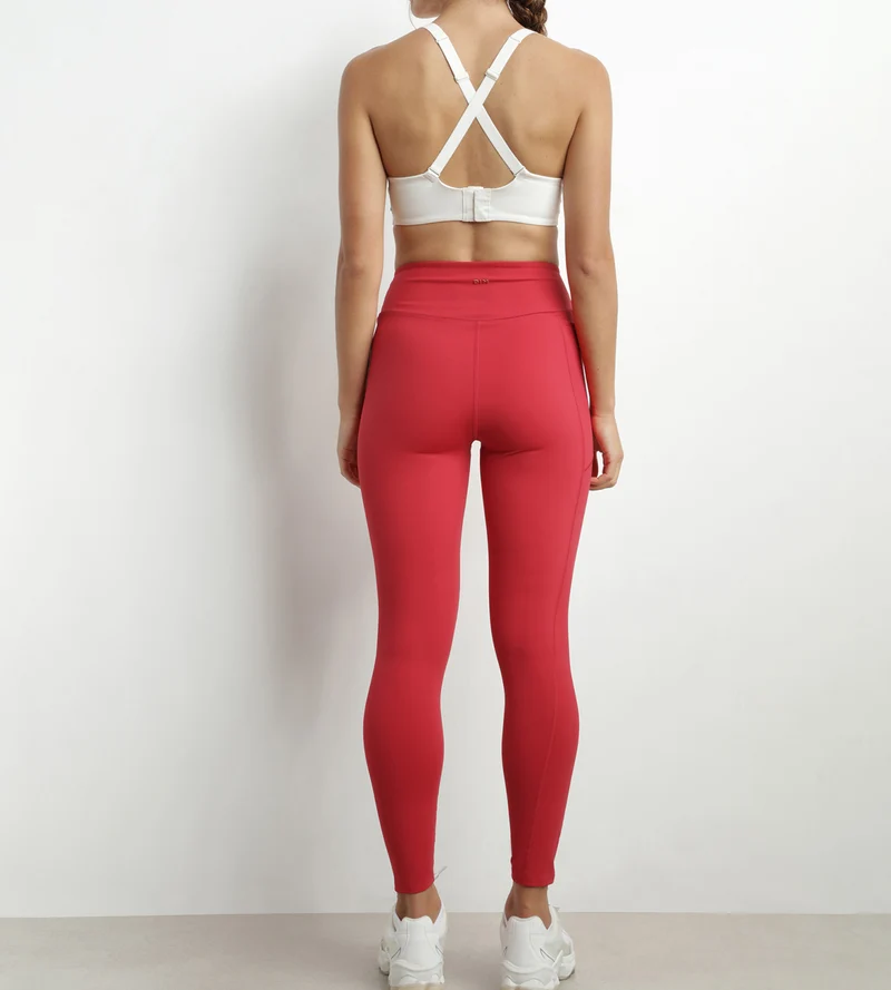 Soutien-gorge de sport en microfibre sculptante Écru Dim Move
