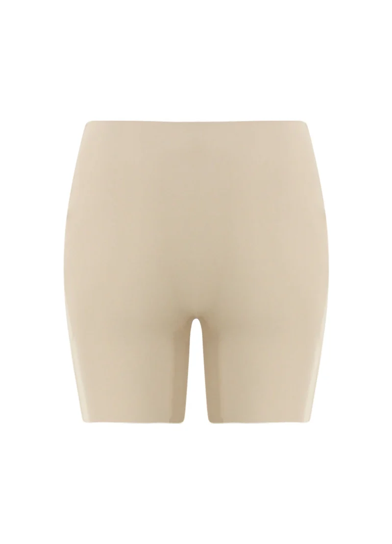 Culotte short galbant à taille haute
