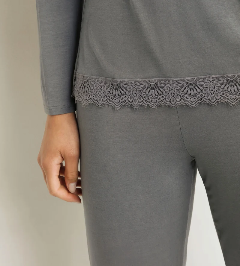 Pyjama femme pantalon Gris avec dentelle Don’t Disturb