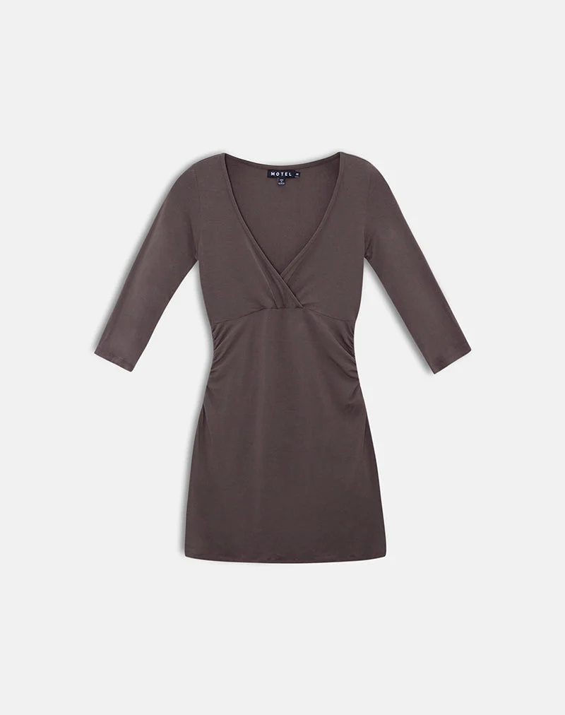 Mini-robe Trudita à manches trois-quarts en jersey de rayonne, couleur « Peppercorn Brown »