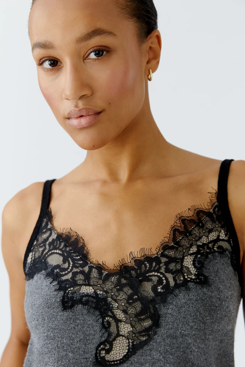 Camisole en mélange de laine à guipure