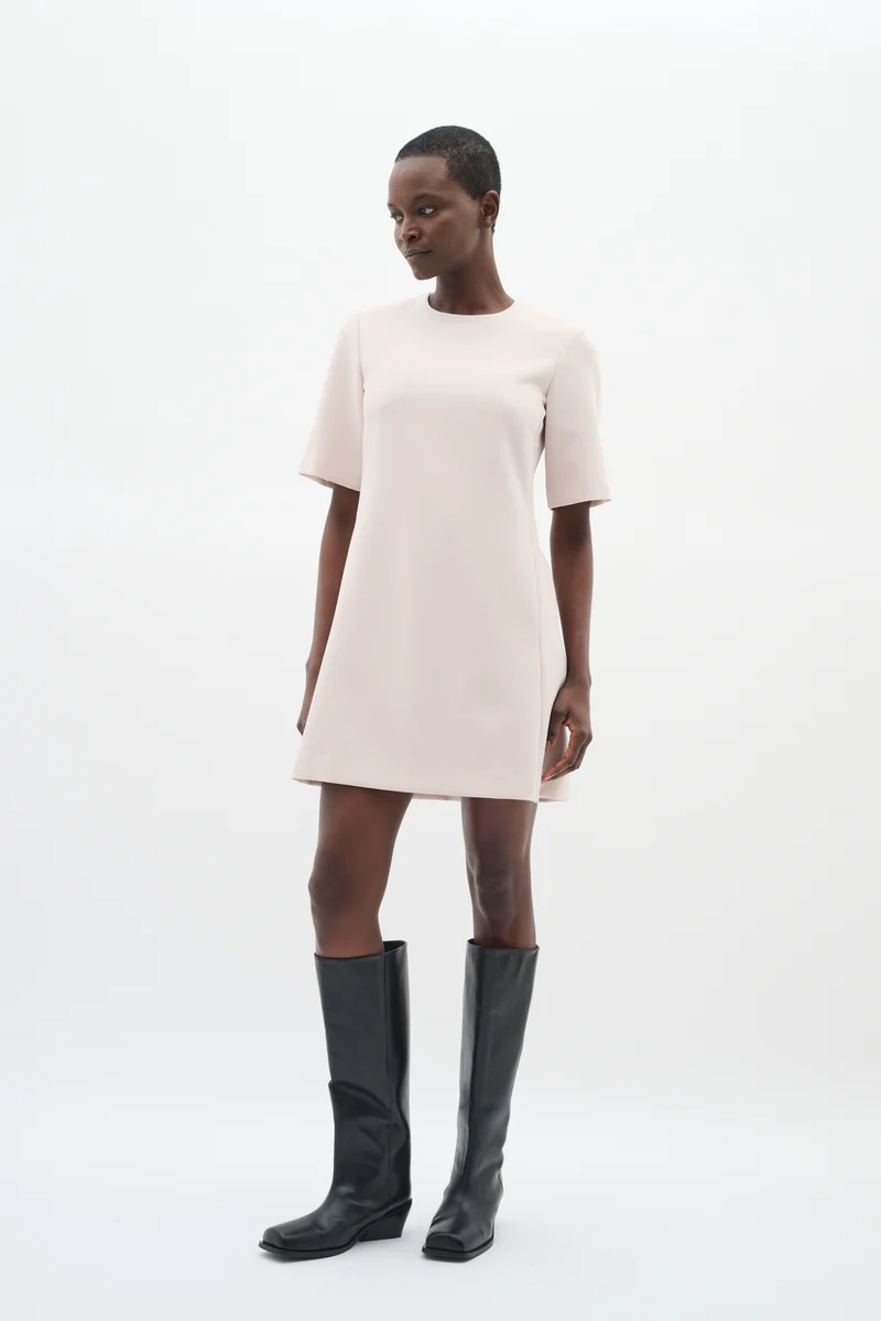 Robe courte classique Bryelle