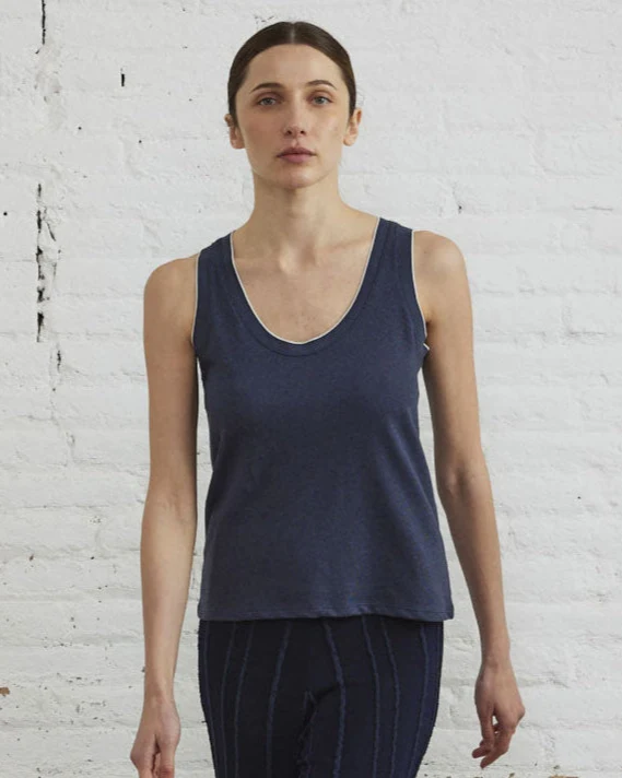 Camisole en lin et coton avec ligne contrastante