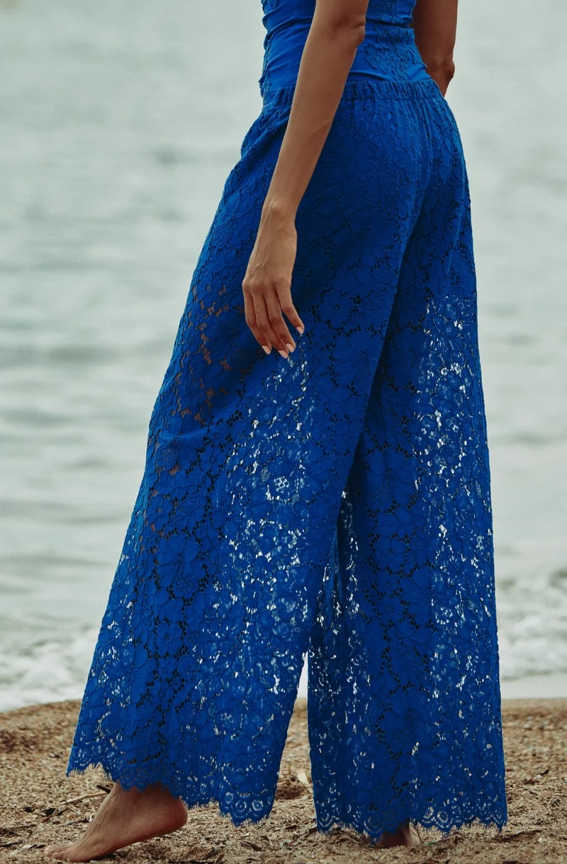 Pantalon en dentelle bleue Céleste