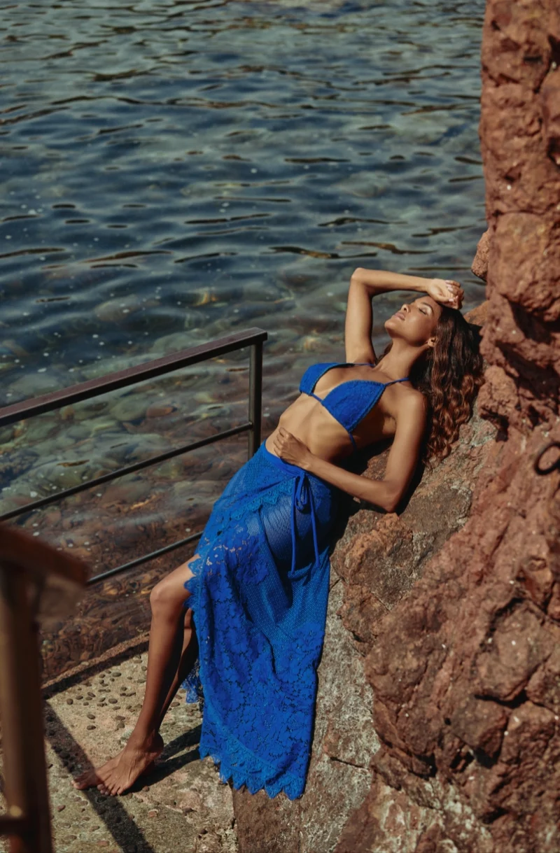 Paréo long Céleste en résille et dentelle bleue