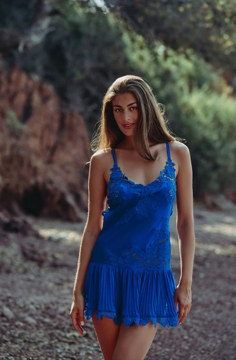 Nuisette sexy dos nu Céleste en satin et dentelle bleue