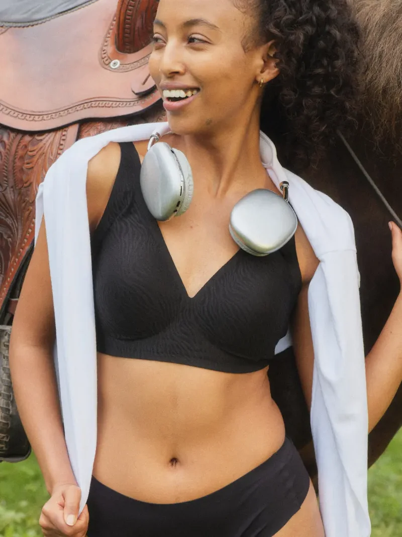 Lace Wireless Barely There Bra