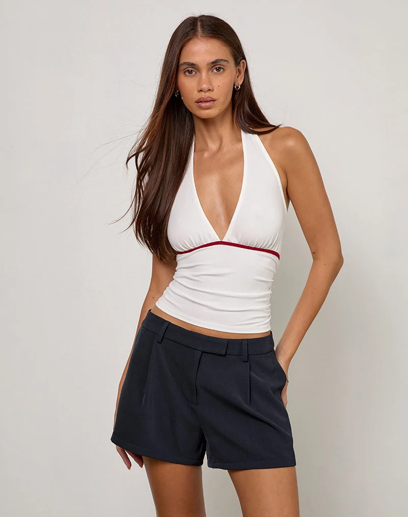 Abeth Halterneck Top in White with Adrenaline Red Piping (Top dos nu en blanc avec passepoil rouge adrénaline)