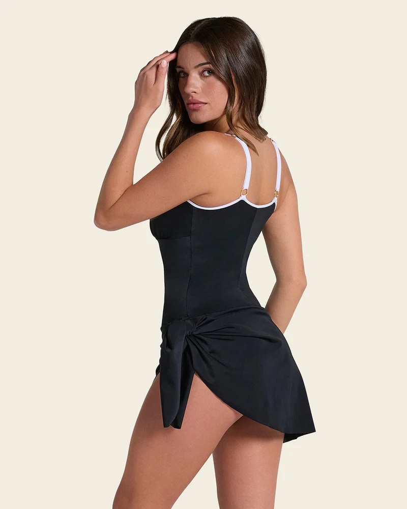 Maillot de bain avec jupe polyvalente et contrôle doux de l'abdomen