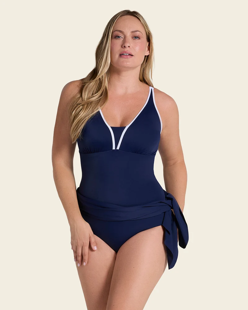 Maillot de bain avec jupe polyvalente et contrôle doux de l'abdomen
