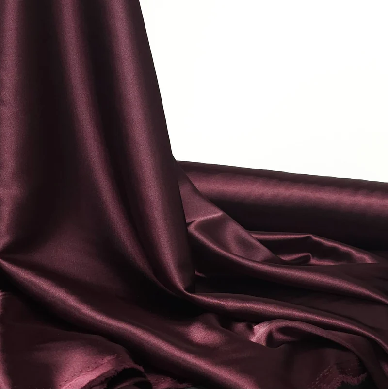 Tissu satin extensible haut de gamme | Bourgogne | 68 cm | Défaut Mineur | Fin de rouleau