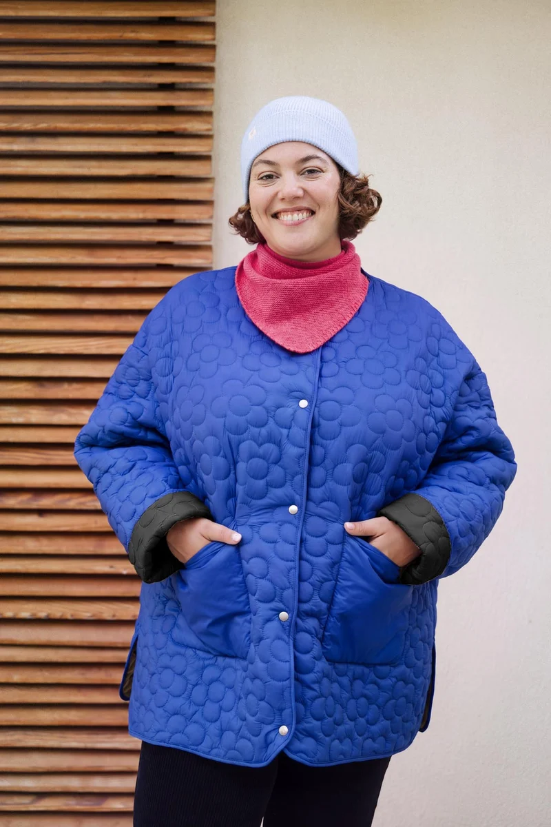 Manteau Matelassé Fleur - Bleu Klein et Noir