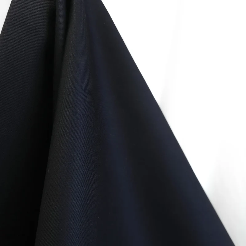 Gabardine de coton | Noir *Veuillez lire la description | 125 cm | FIN DE ROULEAU