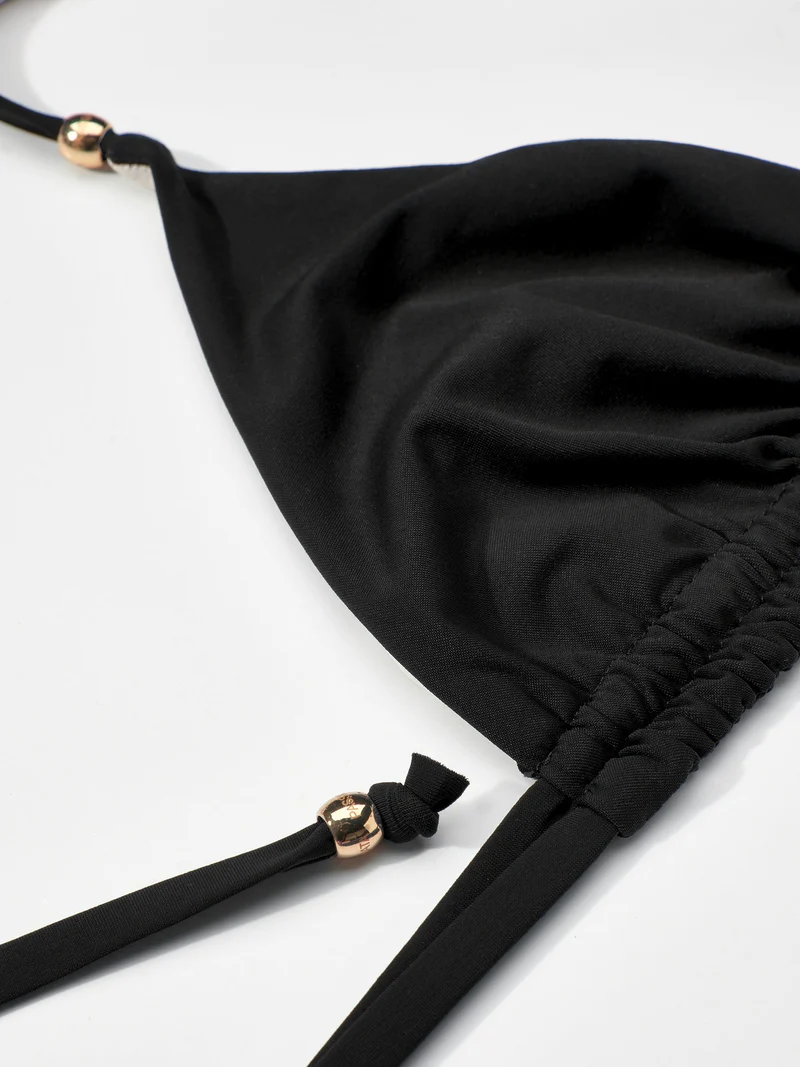 ESSENTIALS | TRIANGLE