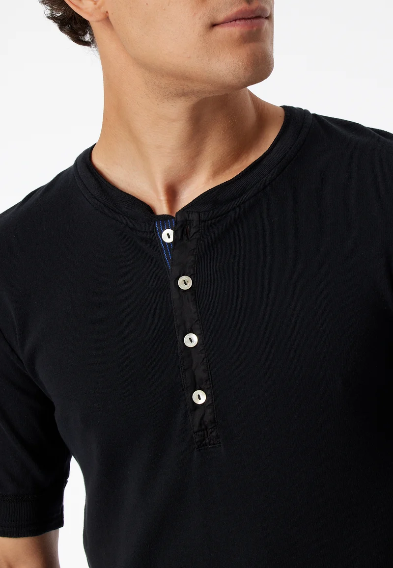 Henley T-Shirt Schwarz - Revival Karl-Heinz