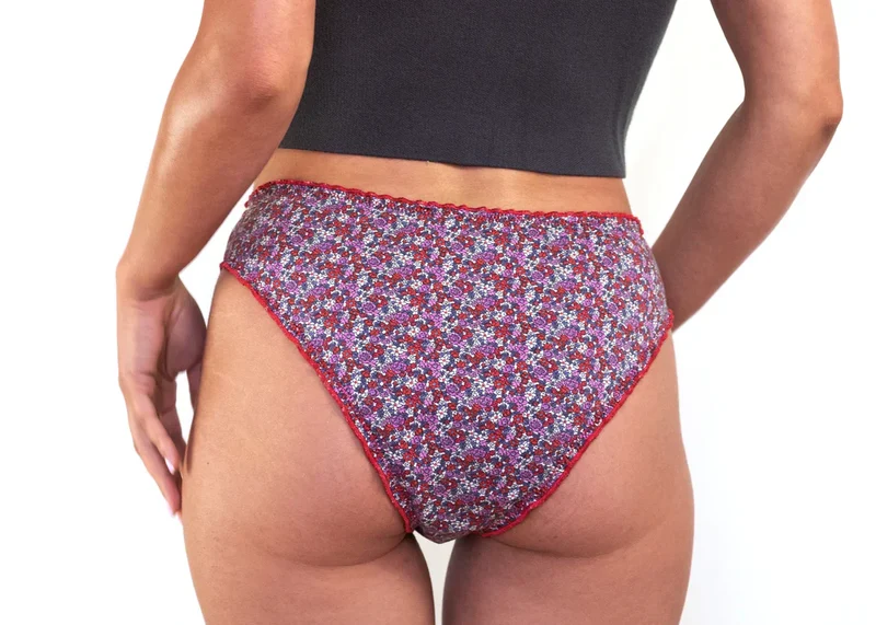 Lea - Culotte menstruelle ado en coton bio flux moyen +++