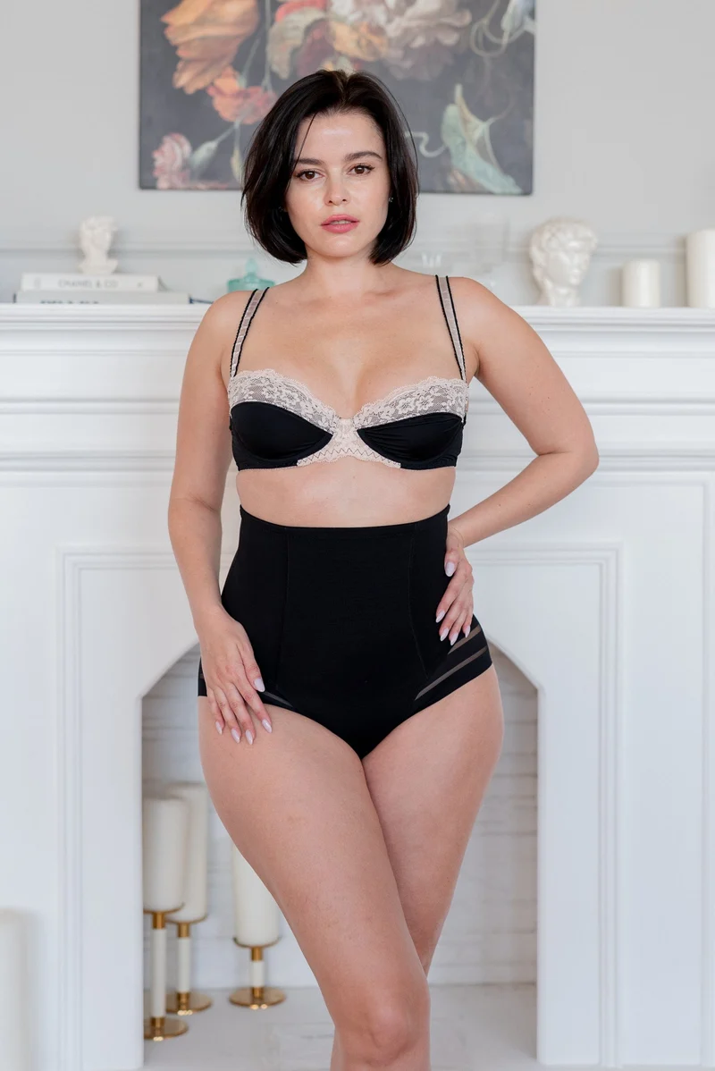 Shapewear : La culotte gainante ventre plat Louloucup Zoé